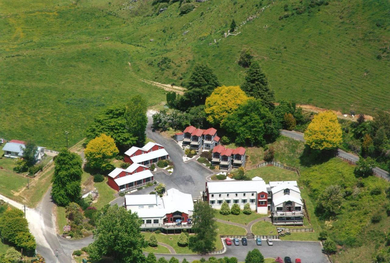 Waitomo Village Chalets Home Of Kiwipaka Waitomo Caves Exteriér fotografie